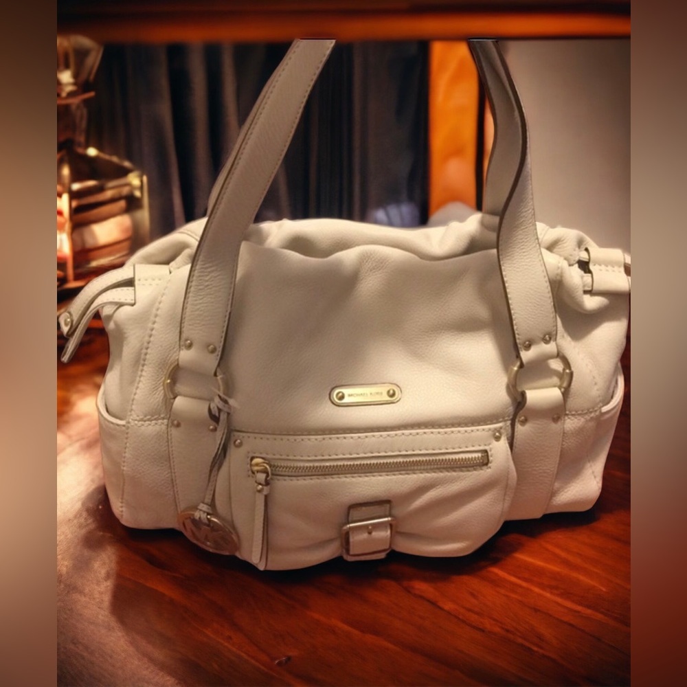 Michael Kors Leather Hobo Bag Cream w Goldtone Hardware Drawstring Snap Close L